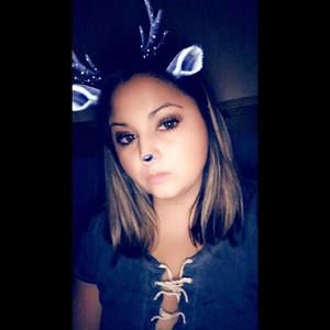 Meet your Posher, Yolanda